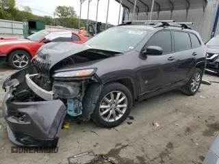 2018 Jeep Cherokee Latitude with VIN 1C4PJLCX9JD588903, listed as a Copart auction lot 71270614 with 136,988 mi miles and Salvage Title. Bid and sale history available at DreamBid. Image 1.