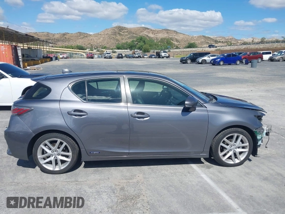 2017 Lexus CT 200h with VIN JTHKD5BH2H2287370, listed as a IAAI auction lot 42238330 with 117,889 mi miles and . Bid and sale history available at DreamBid. Image 14.