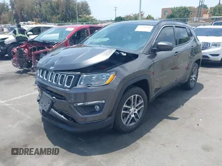 2020 Jeep Compass Latitude z VIN 3C4NJCBBXLT126537, wystawiony jako IAAI lot #42551696 z przebiegiem 38 538 mil mil oraz . Historia ofert i sprzedaży dostępna na DreamBid. Obrazek 17.