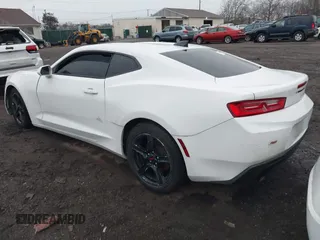 2017 Chevrolet Camaro 1LT z VIN 1G1FB1RS1H0177370, wystawiony jako IAAI lot #41849559 z przebiegiem Nie podano mil oraz . Historia ofert i sprzedaży dostępna na DreamBid. Obrazek 3.