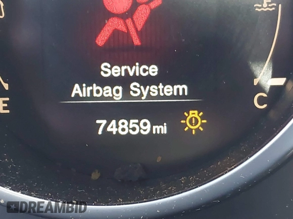 2016 FIAT 500X Lounge z VIN ZFBCFXDT2GP363767, wystawiony jako IAAI lot #37885612 z przebiegiem 74 859 mil mil oraz . Historia ofert i sprzedaży dostępna na DreamBid. Obrazek 15.