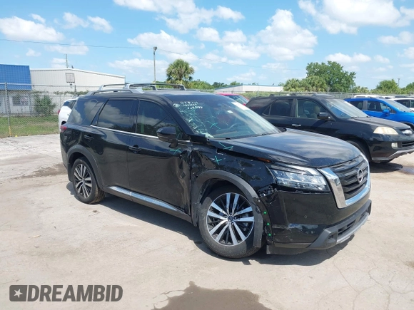 2024 Nissan Pathfinder Platinum z VIN 5N1DR3DJ6RC243508, wystawiony jako IAAI lot #42007758 z przebiegiem 19 729 mil mil oraz . Historia ofert i sprzedaży dostępna na DreamBid. Obrazek 6.