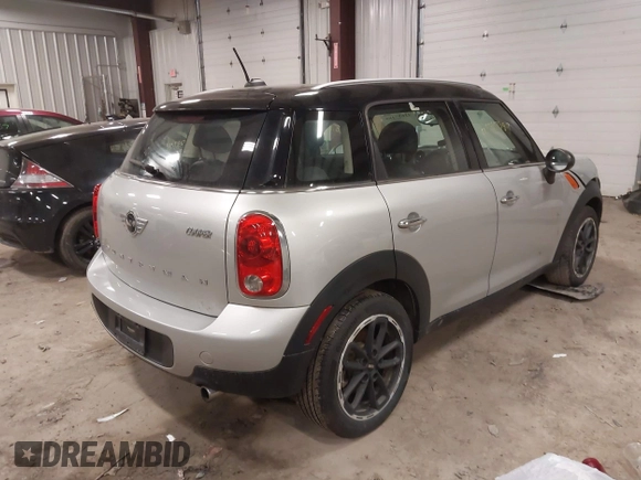 2015 MINI Countryman z VIN WMWZB3C59FWR46546, wystawiony jako IAAI lot #41687489 z przebiegiem 95 734 mil mil oraz . Historia ofert i sprzedaży dostępna na DreamBid. Obrazek 4.