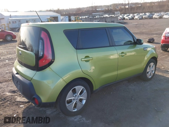 2016 Kia Soul with VIN KNDJN2A25G7821808, listed as a IAAI auction lot 41853110 with 114,854 mi miles. Bid and sale history available at carsss.com. Image 4.