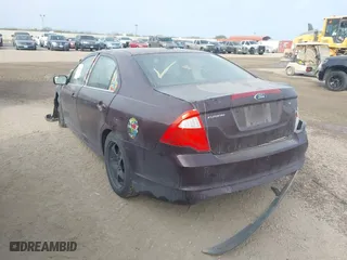 2011 Ford Fusion SE with VIN 3FAHP0HA5BR160573, listed as a IAAI auction lot 41797300 with 158,813 mi miles. Bid and sale history available at carsss.com. Image 3.