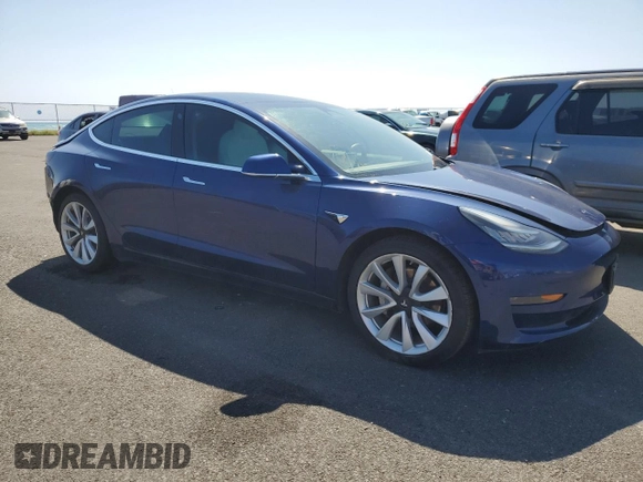 2020 Tesla Model 3 Standard Range Plus z VIN 5YJ3E1EA2LF775170, wystawiony jako Copart lot #46892785 z przebiegiem 48 539 mil mil oraz Szkoda całkowita • Salvage title. Historia ofert i sprzedaży dostępna na DreamBid. Obrazek 4.