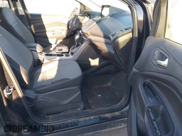 2013 Ford Escape SE with VIN 1FMCU9GX2DUC24504, listed as a IAAI auction lot 41846714 with 145,333 mi miles. Bid and sale history available at carsss.com. Image 5.