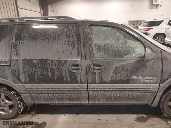 2002 Pontiac Montana w/1SJ Pkg with VIN 1GMDX13E72D279206, listed as a IAAI auction lot 41571085 with NaN miles. Bid and sale history available at carsss.com. Image 14.