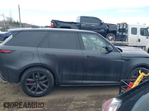 2024 Land Rover Range Rover Sport Dynamic SE with VIN SAL1L9FU2RA192323, listed as a IAAI auction lot 41315324 with 5,677 mi miles and . Bid and sale history available at DreamBid. Image 13.