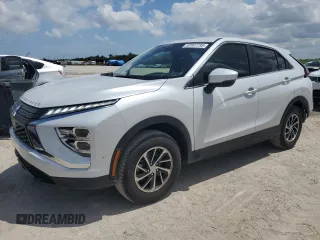 2024 Mitsubishi Eclipse Cross ES z VIN JA4ATUAA2RZ040805, wystawiony jako Copart lot #52597735 z przebiegiem 30 849 mil mil oraz Nie do naprawy • Non repairable. Historia ofert i sprzedaży dostępna na DreamBid. Obrazek 1.