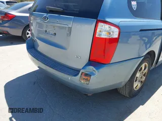2007 Kia Sedona EX with VIN KNDMB233276158120, listed as a IAAI auction lot 42157778 with 222,920 mi miles. Bid and sale history available at carsss.com. Image 6.