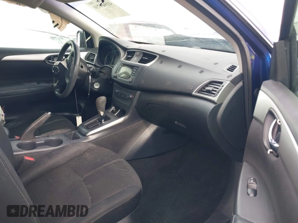 2018 Nissan Sentra S z VIN 3N1AB7AP7JY208339, wystawiony jako IAAI lot #41949758 z przebiegiem 53 265 mil mil oraz . Historia ofert i sprzedaży dostępna na DreamBid. Obrazek 5.