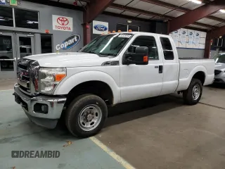 2013 Ford F-250 XL with VIN 1FT7X2B63DEA28620, listed as a Copart auction lot 82538854 with 266,804 mi miles and Clean Title. Bid and sale history available at DreamBid. Image 1.