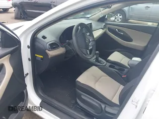 2018 Hyundai Elantra z VIN KMHH35LE6JU018653, wystawiony jako IAAI lot #42619829 z przebiegiem 58 726 mil mil oraz . Historia ofert i sprzedaży dostępna na DreamBid. Obrazek 5.