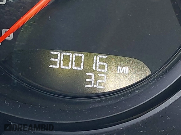 2018 Porsche Macan S with VIN WP1AB2A56JLB40010, listed as a IAAI auction lot 42126731 with 30,016 mi miles and . Bid and sale history available at DreamBid. Image 15.