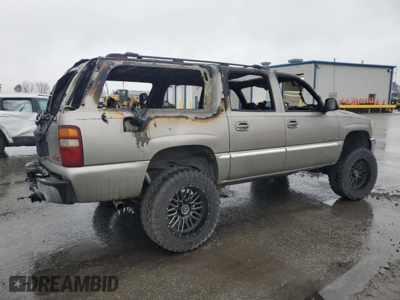 2002 GMC Yukon XL SLT with VIN 3GKEC16Z22G198396, listed as a Copart auction lot 45027875 with 0 mi miles and Salvage Title. Bid and sale history available at carsss.com. Image 3.