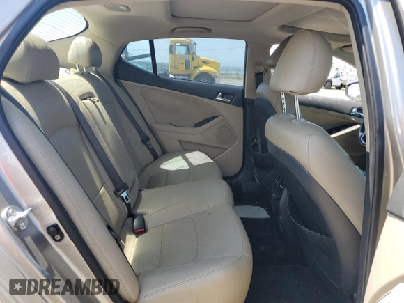 2013 Kia Optima EX z VIN KNAGM4AD2D5039495, wystawiony jako Copart lot #59631305 z przebiegiem Nie podano mil oraz Szkoda całkowita • Salvage title. Historia ofert i sprzedaży dostępna na DreamBid. Obrazek 10.