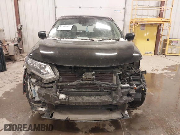2019 Nissan Rogue SV with VIN 5N1AT2MV7KC785630, listed as a IAAI auction lot 41629871 with 136,928 mi miles and . Bid and sale history available at carsss.com. Image 13.