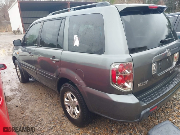 2008 Honda Pilot VP with VIN 5FNYF28268B017370, listed as a IAAI auction lot 41435704 with 248,690 mi miles. Bid and sale history available at carsss.com. Image 3.