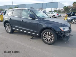 2014 Audi Q5 Premium Plus with VIN WA1LFAFP8EA106410, listed as a IAAI auction lot 41701297 with 131,735 mi miles. Bid and sale history available at carsss.com. Image 1.