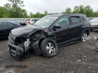 2018 Jeep Compass Latitude with VIN 3C4NJDBB9JT114947, listed as a Copart auction lot 56967075 with 31,994 mi miles and Salvage title. Bid and sale history available at DreamBid. Image 1.