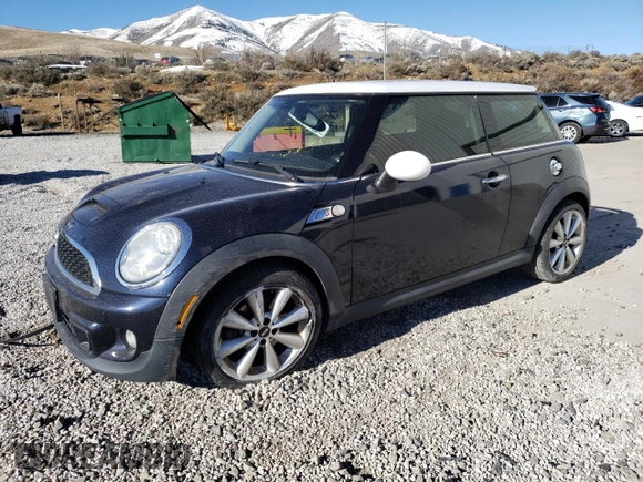 2013 MINI Hardtop S with VIN WMWSV3C52DT393181, listed as a Copart auction lot 50179065 with 66,655 mi miles and Salvage Title. Bid and sale history available at DreamBid. Image 1.