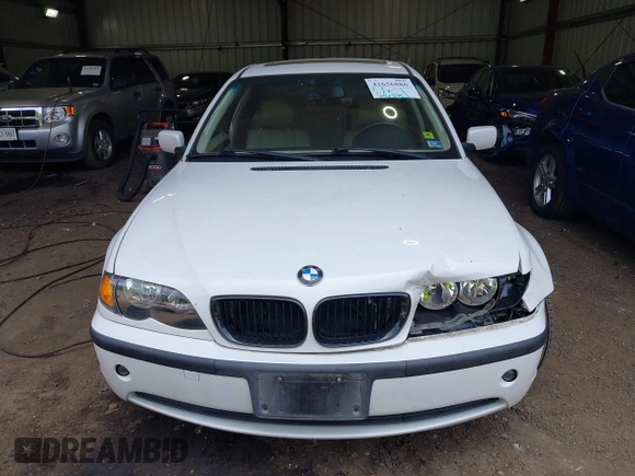 2005 BMW 3 Series 325i with VIN WBAEV33425KX11263, listed as a IAAI auction lot 42656886 with 146,361 mi miles and . Bid and sale history available at DreamBid. Image 12.