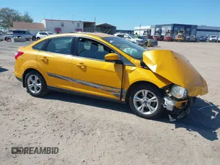 2012 Ford Focus SE with VIN 1FAHP3F25CL474527, listed as a IAAI auction lot 41772846 with 98,880 mi miles. Bid and sale history available at carsss.com. Image 1.