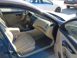 2014 Nissan Altima SL with VIN 1N4AL3AP2EC203458, listed as a IAAI auction lot 41417691 with 190,985 mi miles and . Bid and sale history available at DreamBid. Image 5.