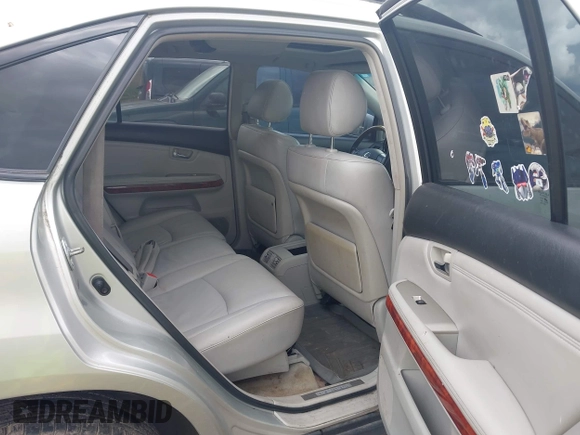2004 Lexus RX with VIN 2T2HA31U84C016067, listed as a IAAI auction lot 42207819 with 281,797 mi miles. Bid and sale history available at carsss.com. Image 8.