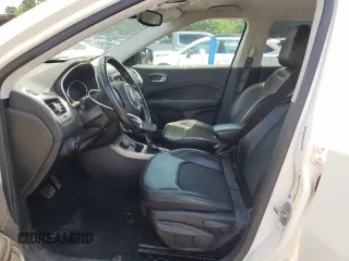 2019 Jeep Compass Latitude с VIN 3C4NJDBB8KT845421, выставлен на аукционе Copart как лот 56878135 с пробегом 81 759 миль миль и Списание • Salvage title. История ставок и продаж доступна на DreamBid. Изображение 7.