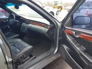 2005 Cadillac DeVille z VIN 1G6KD54Y15U225816, wystawiony jako IAAI lot #41846992 z przebiegiem 134 707 mil mil oraz . Historia ofert i sprzedaży dostępna na DreamBid. Obrazek 5.