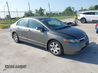 2006 Honda Civic LX z VIN 1HGFA16576L053268, wystawiony jako IAAI lot #42386605 z przebiegiem 246 725 mil mil oraz . Historia ofert i sprzedaży dostępna na DreamBid. Obrazek 1.