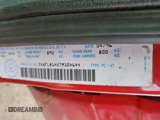 1996 Volkswagen Golf z VIN 3VWFL81HXTM104644, wystawiony jako Copart lot #73321684 z przebiegiem Nie podano mil oraz Szkoda całkowita • Salvage title. Historia ofert i sprzedaży dostępna na DreamBid. Obrazek 13.