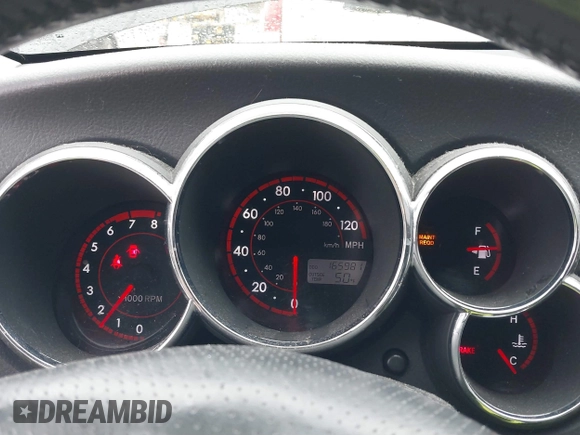 2007 Toyota Matrix STD z VIN 2T1KR32E57C624983, wystawiony jako IAAI lot #41837554 z przebiegiem 165 981 mil mil oraz . Historia ofert i sprzedaży dostępna na DreamBid. Obrazek 7.