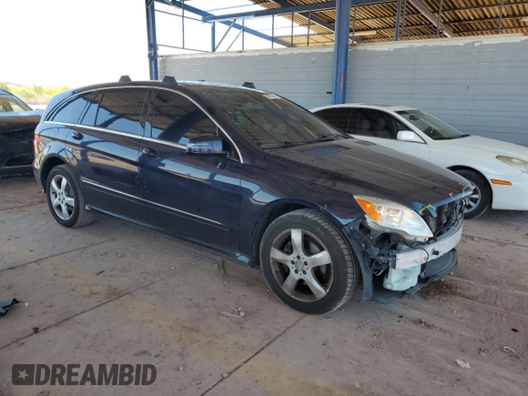2011 Mercedes-Benz R 350 with VIN 4JGCB2FE4BA134590, listed as a Copart auction lot 61675805 with 263,118 mi miles and Salvage title. Bid and sale history available at DreamBid. Image 4.