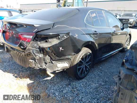 2021 Toyota Camry SE Nightshade with VIN 4T1T11AK7MU546224, listed as a IAAI auction lot 42149149 with 81,996 mi miles and . Bid and sale history available at carsss.com. Image 4.