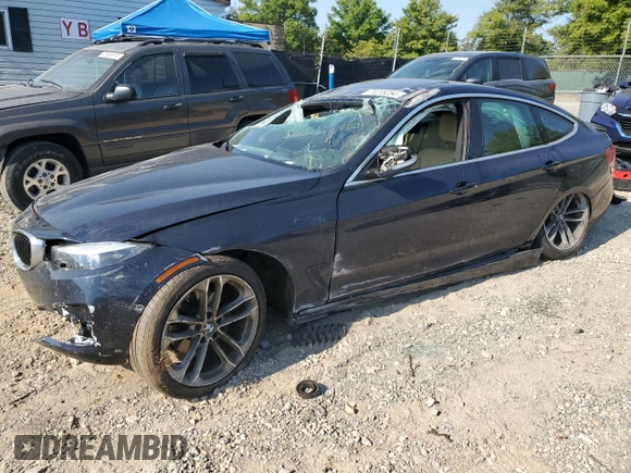 2018 BMW 3 Series 330i xDrive with VIN WBA8Z9C55JB220144, listed as a Copart auction lot 70318254 with 72,145 mi miles and Salvage Title. Bid and sale history available at carsss.com. Image 1.