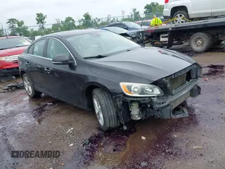 2014 Volvo S60 T5 с VIN YV1612FS0E2298194, выставлен на аукционе IAAI как лот 42357348 с пробегом 154 944 миль миль и . История ставок и продаж доступна на DreamBid. Изображение 1.