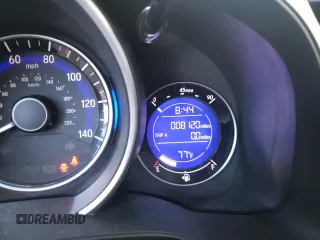 2020 Honda Fit LX z VIN 3HGGK5H40LM702884, wystawiony jako Copart lot #66718212 z przebiegiem 8 120 mil mil oraz . Historia ofert i sprzedaży dostępna na DreamBid. Obrazek 9.