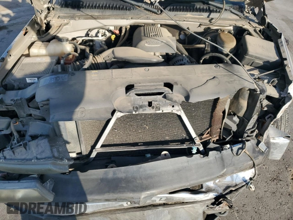 2004 Chevrolet Silverado 1500 LS with VIN 1GCEC14V24Z321550, listed as a Copart auction lot 75447474 with 165,225 mi miles and Salvage Title. Bid and sale history available at carsss.com. Image 13.