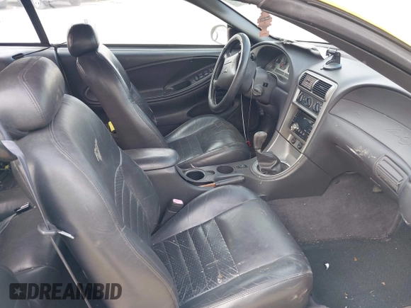 2001 Ford Mustang GT Deluxe с VIN 1FAFP45X61F123907, выставлен на аукционе IAAI как лот 42067359 с пробегом Не указан миль и . История ставок и продаж доступна на DreamBid. Изображение 5.