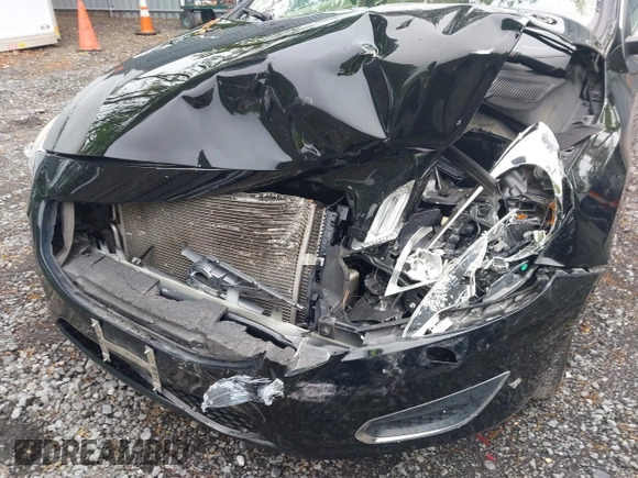 2013 Volvo S60 T5 Premier z VIN YV1612FS5D1218392, wystawiony jako IAAI lot #42283632 z przebiegiem 156 996 mil mil oraz . Historia ofert i sprzedaży dostępna na DreamBid. Obrazek 6.