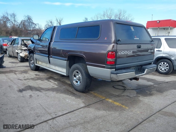 1998 Dodge Ram 1500 with VIN 3B7HF16Z9WM220840, listed as a IAAI auction lot 41595328 with 199,281 mi miles. Bid and sale history available at carsss.com. Image 3.