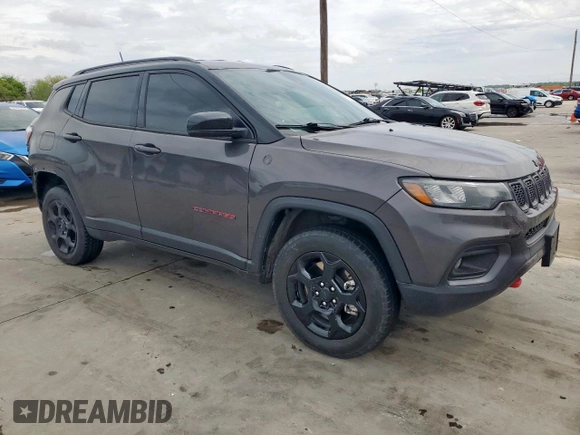 2023 Jeep Compass Trailhawk z VIN 3C4NJDDN8PT514773, wystawiony jako Copart lot #51137555 z przebiegiem 37 239 mil mil oraz Szkoda całkowita • Salvage title. Historia ofert i sprzedaży dostępna na DreamBid. Obrazek 4.