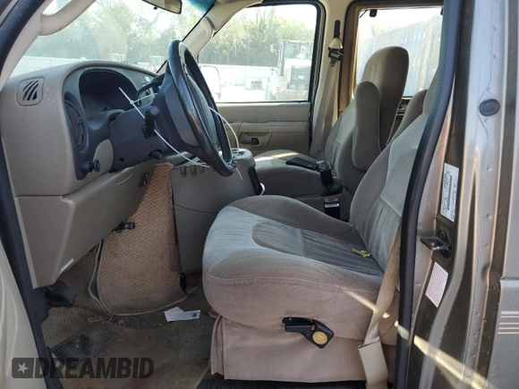 2003 Ford Econoline Cargo Recreational with VIN 1FDPE24L63HA42948, listed as a Copart auction lot 68839164 with 326,444 mi miles and Salvage Title. Bid and sale history available at DreamBid. Image 7.