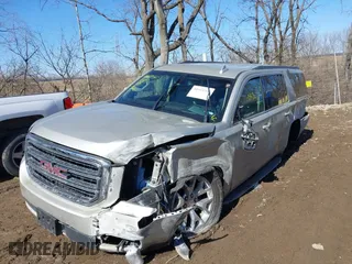 2016 GMC Yukon XL SLE with VIN 1GKS2FKC9GR458451, listed as a IAAI auction lot 41664562 with 196,400 mi miles. Bid and sale history available at carsss.com. Image 6.