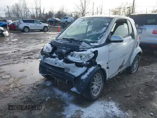 2013 Smart fortwo Pure with VIN WMEEJ3BA7DK596875, listed as a IAAI auction lot 41601623 with 1 mi miles. Bid and sale history available at carsss.com. Image 16.