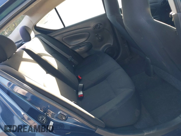 2014 Nissan Versa SV with VIN 3N1CN7AP1EL842930, listed as a IAAI auction lot 40588207 with 200,417 mi miles. Bid and sale history available at carsss.com. Image 8.