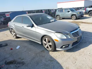 2011 Mercedes-Benz E-Class E 350 Luxury with VIN WDDHF5GB7BA337547, listed as a IAAI auction lot 41795719 with 120,595 mi miles. Bid and sale history available at carsss.com. Image 1.